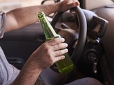 Госдума вводит временный запрет сдавать на права после вождения в пьяном виде